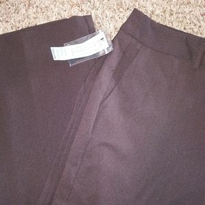 Covington Essentials Missy 16 avg chocolate brown